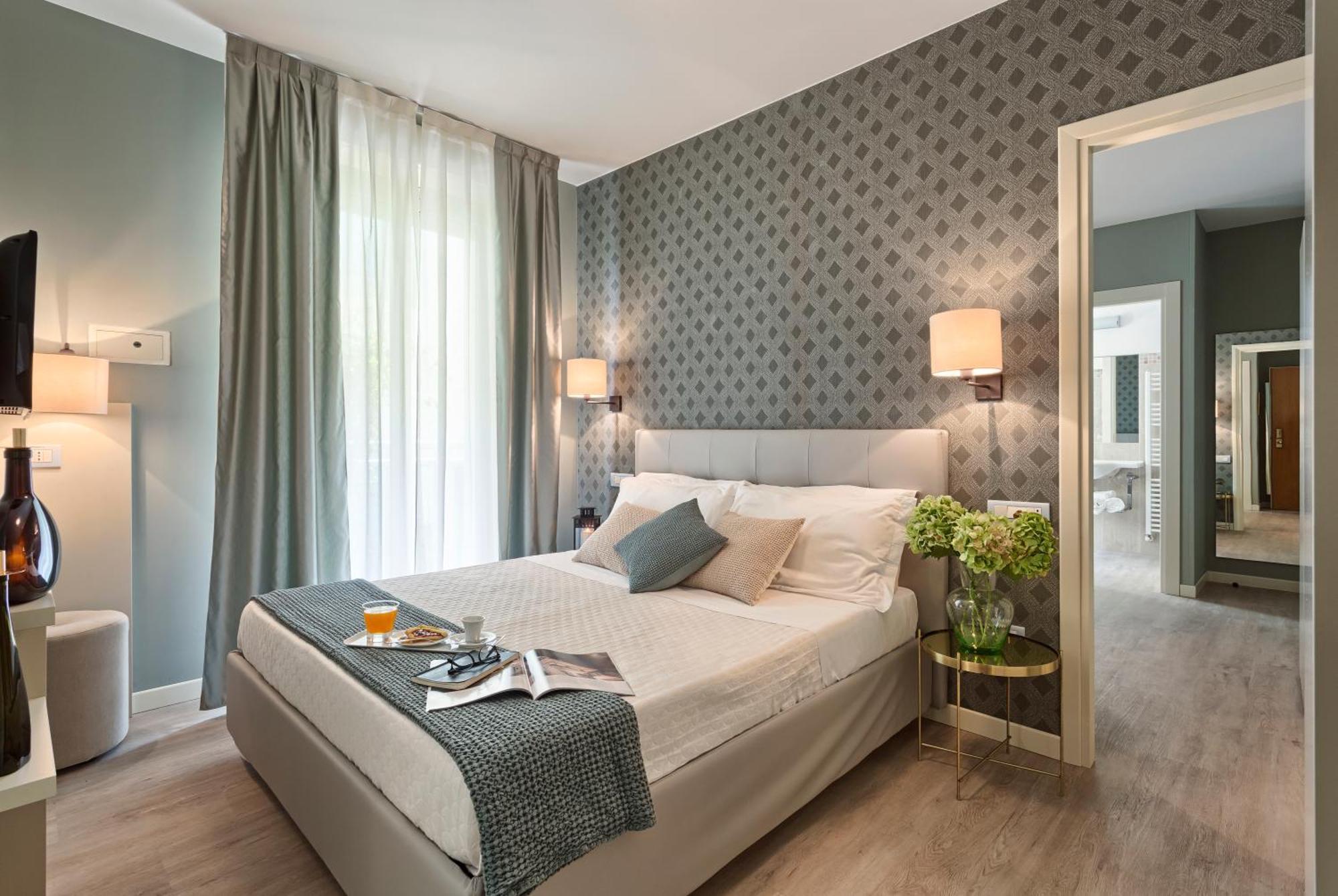 Hotel Lady Mary Milano Marittima Bagian luar foto