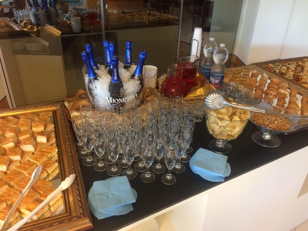 Hotel Lady Mary Milano Marittima Bagian luar foto
