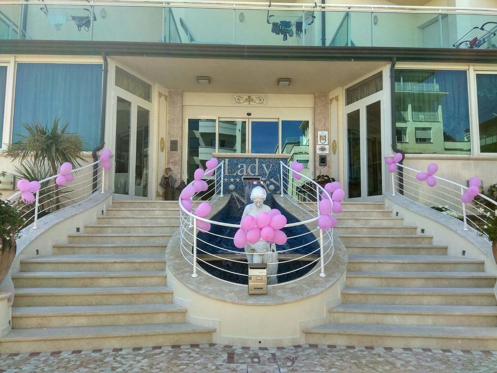 Hotel Lady Mary Milano Marittima Bagian luar foto